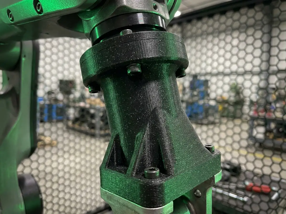 Suporte para Robô Industrial — peça impressa em PA CF15